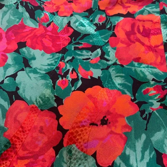 New! GUCCI 100% Silk Floral Snake Print Brocade Pants - Picture 10 of 11